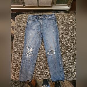 Women Express | Distressed Jeans Super Stretch